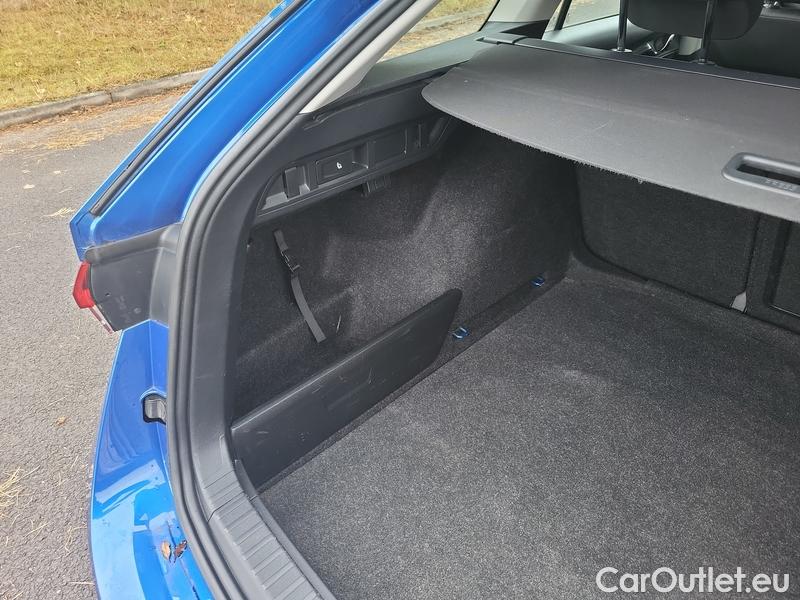  Skoda  Octavia  Combi (NX3)(2020) Oct.Combi 2.0TDI 85 Style #23