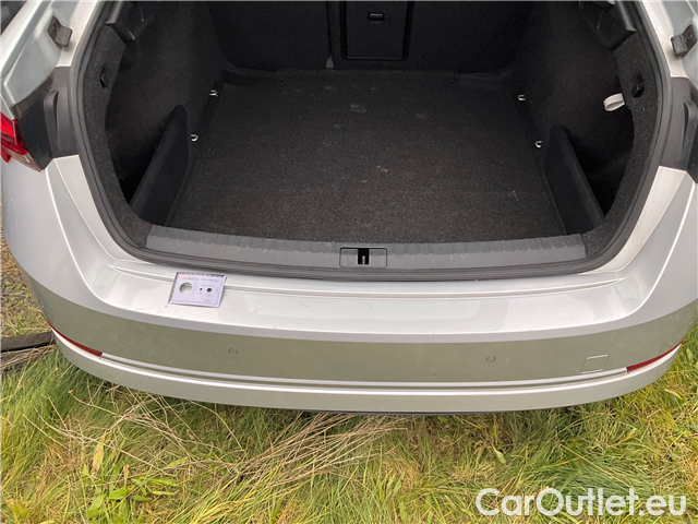  Skoda  Octavia  2.0TDI 85 Ambition AT #10