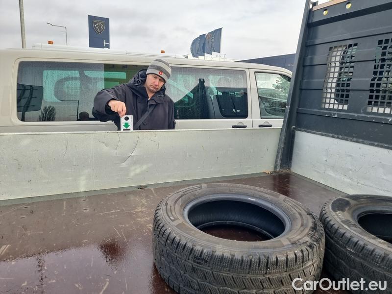  Opel  Movano  (2010) MoCha CDTI150 L3H1 3.5T FWD #9