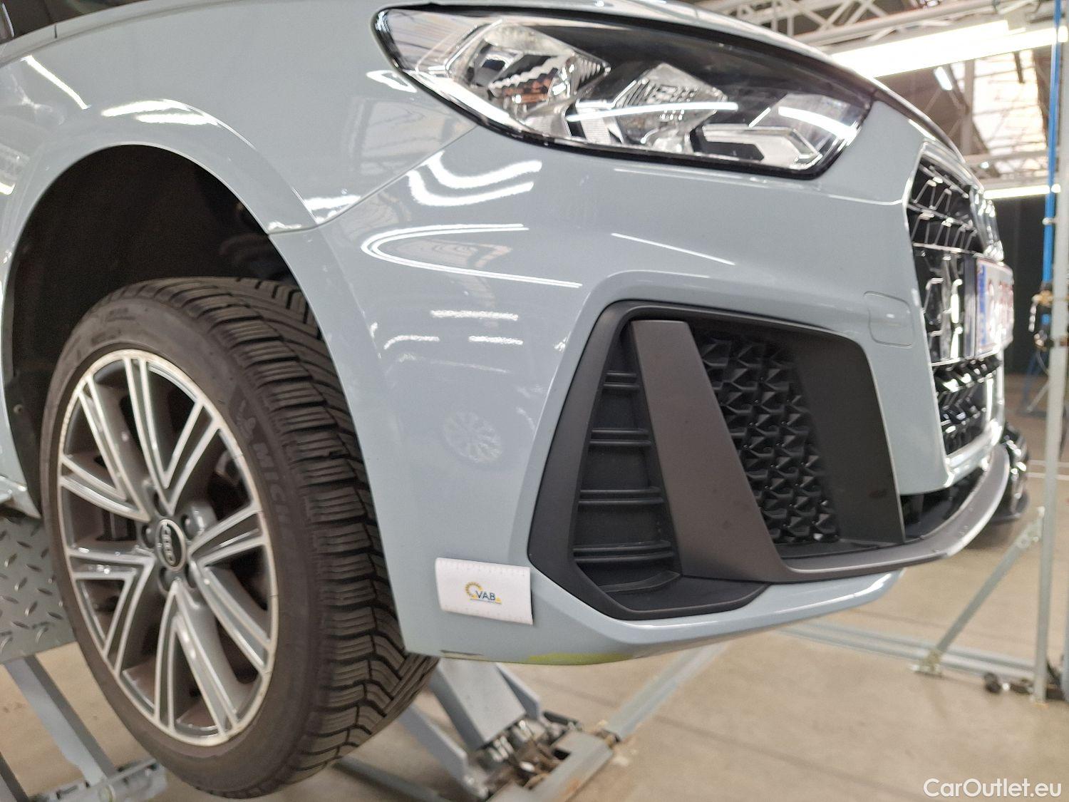  Audi  A1 Sportback Audi, A1 SB '18, Audi  1.0 30 TFSI 81kW S Line 5d #3