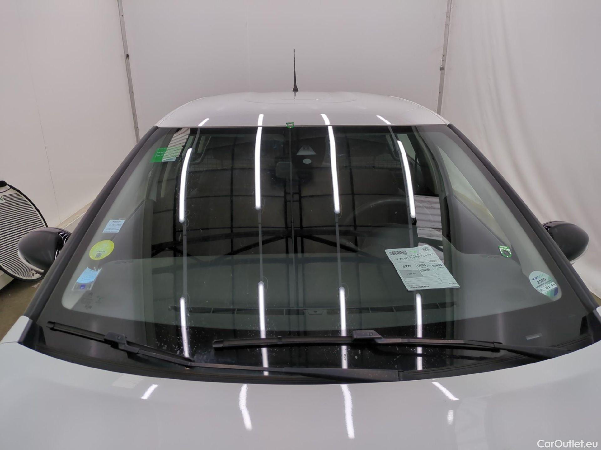  Citroen  C3  Société Feel Nav 1.5 BlueHDI 100CV BVM5 E6dT #1