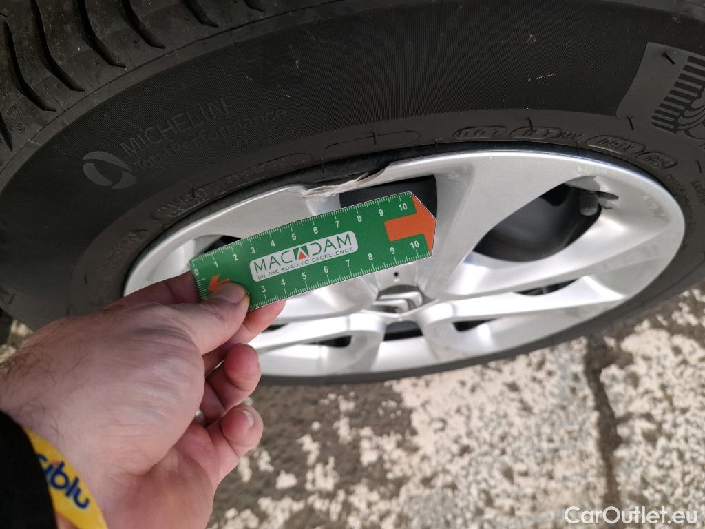  Citroen  C3  Feel Business 1.2 PureTech 80CV BVM5 E6d #26