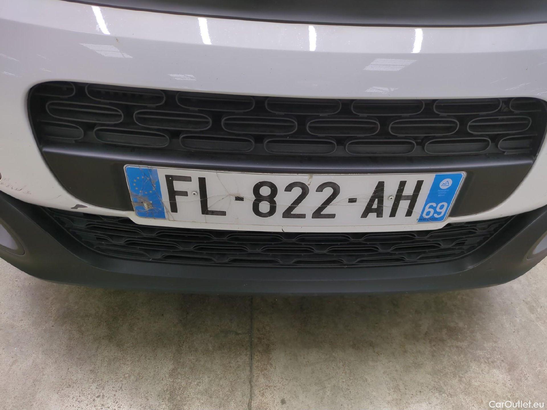  Citroen  C3  Société Feel Nav 1.5 BlueHDI 100CV BVM5 E6dT #22