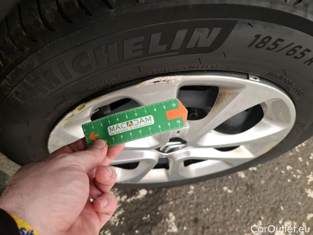  Citroen  C3  Feel Business 1.2 PureTech 80CV BVM5 E6d #24