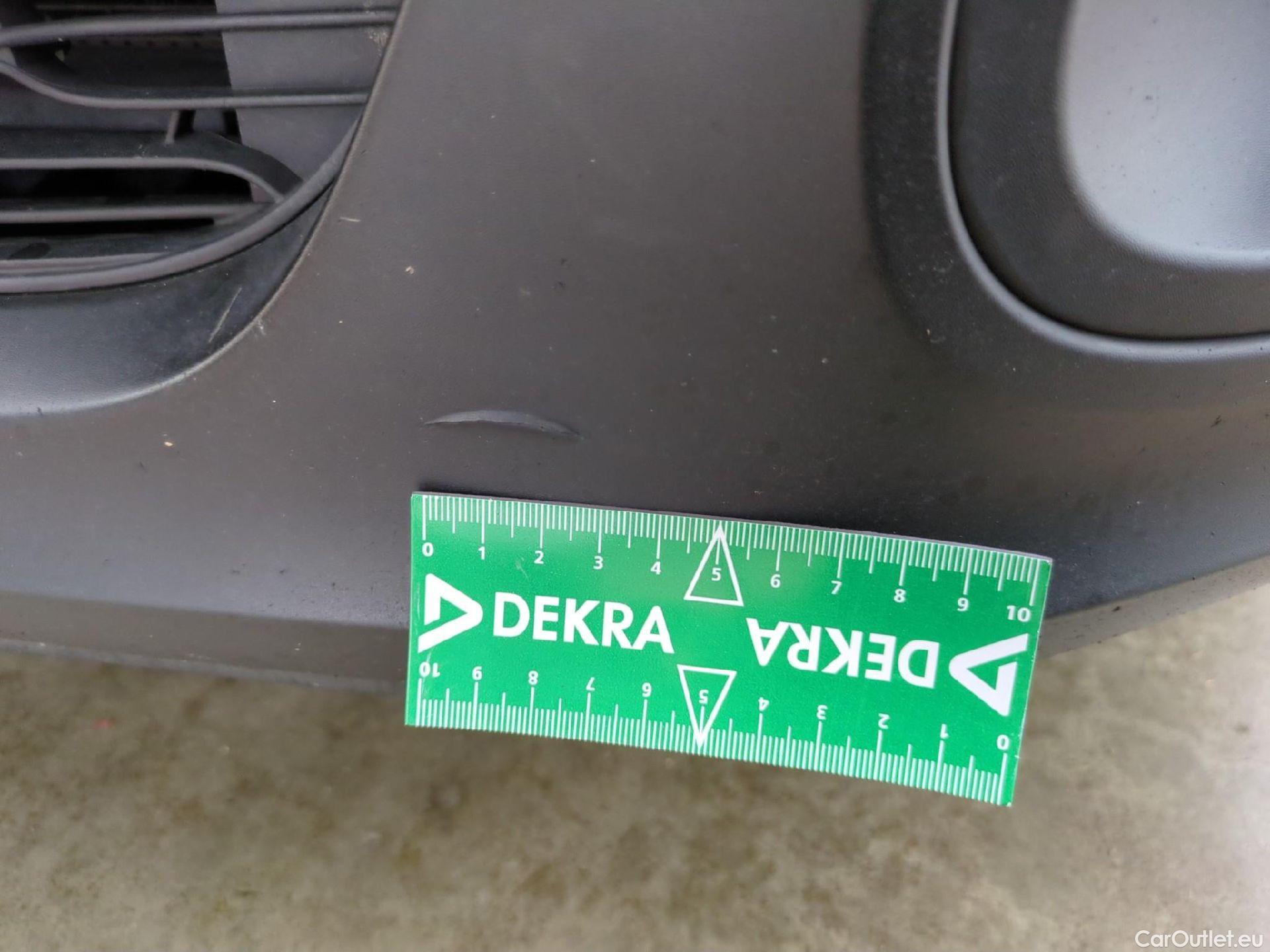  Citroen  C3  Société Feel Nav 1.5 BlueHDI 100CV BVM5 E6dT #31