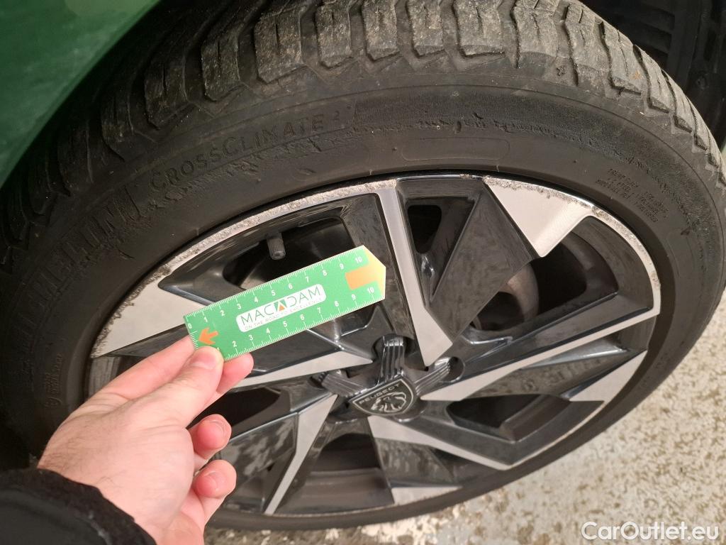  Peugeot  308  Allure Pack 1.2 PureTech 130CV BVA8 E6d #29