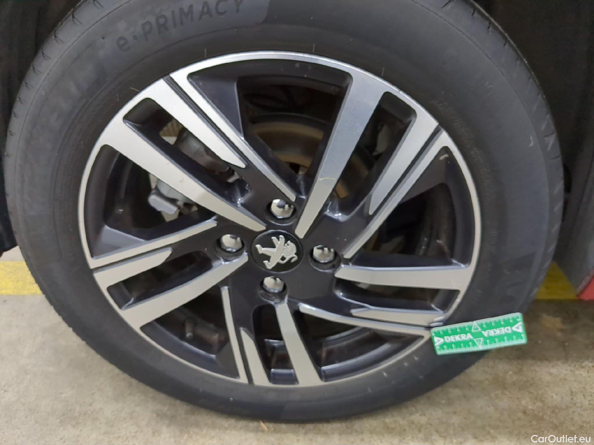  Peugeot  208  Allure 1.2 PureTech 130CV BVA8 E6d #6