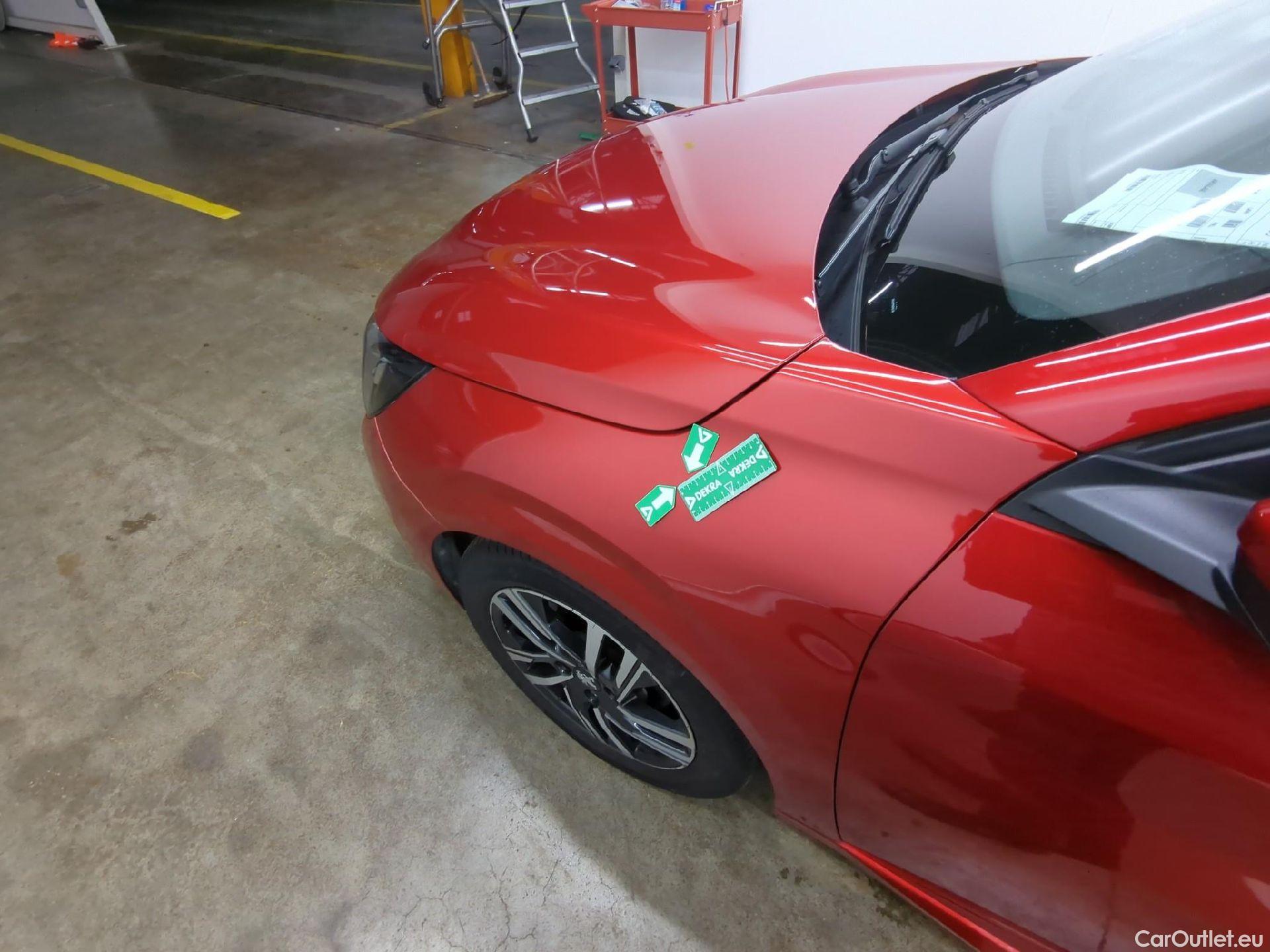  Peugeot  208  Allure 1.2 PureTech 130CV BVA8 E6d #19