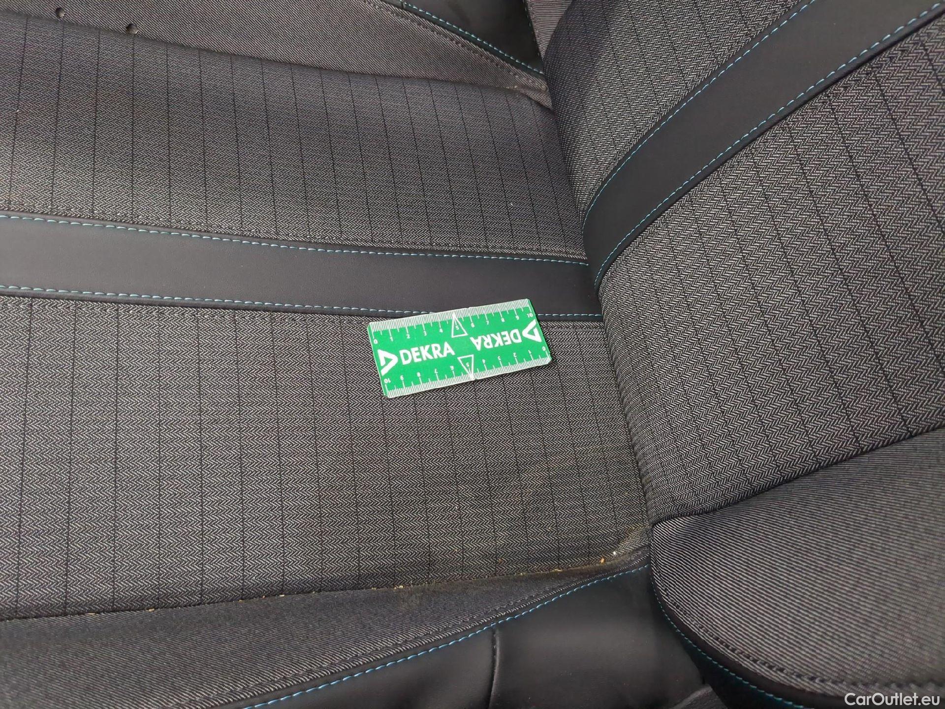  Peugeot  208  Allure 1.2 PureTech 130CV BVA8 E6d #2