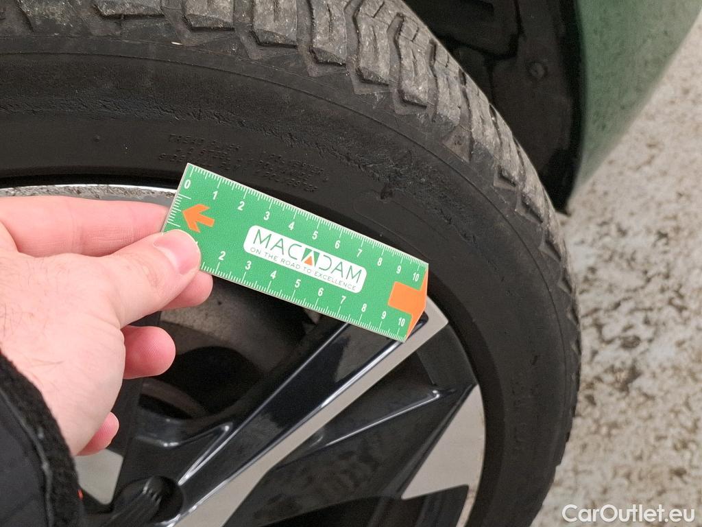  Peugeot  308  Allure Pack 1.2 PureTech 130CV BVA8 E6d #16