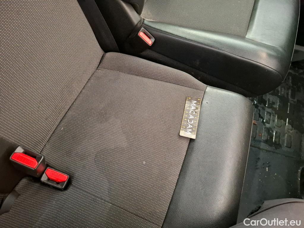  Peugeot  Expert  Fourgon Asphalt L3 2.0 HDi 120CV BVA8 E6d #37