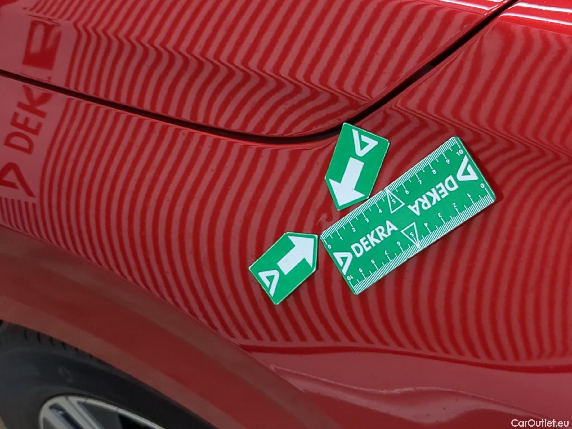  Peugeot  208  Allure 1.2 PureTech 130CV BVA8 E6d #18