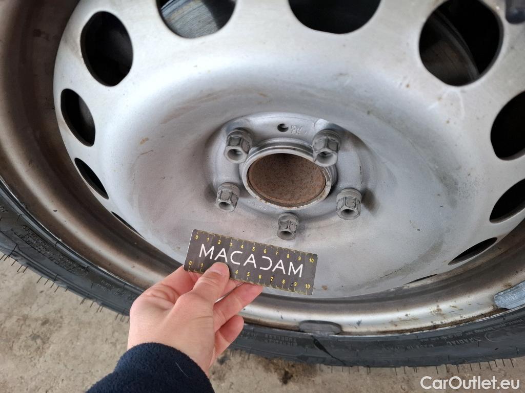  Peugeot  Expert  Fourgon Asphalt L3 2.0 HDi 120CV BVA8 E6d #56