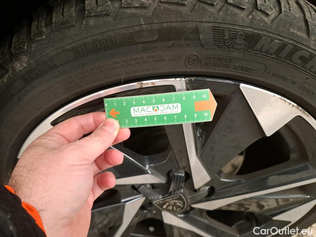  Peugeot  308  Allure Pack 1.2 PureTech 130CV BVA8 E6d #20