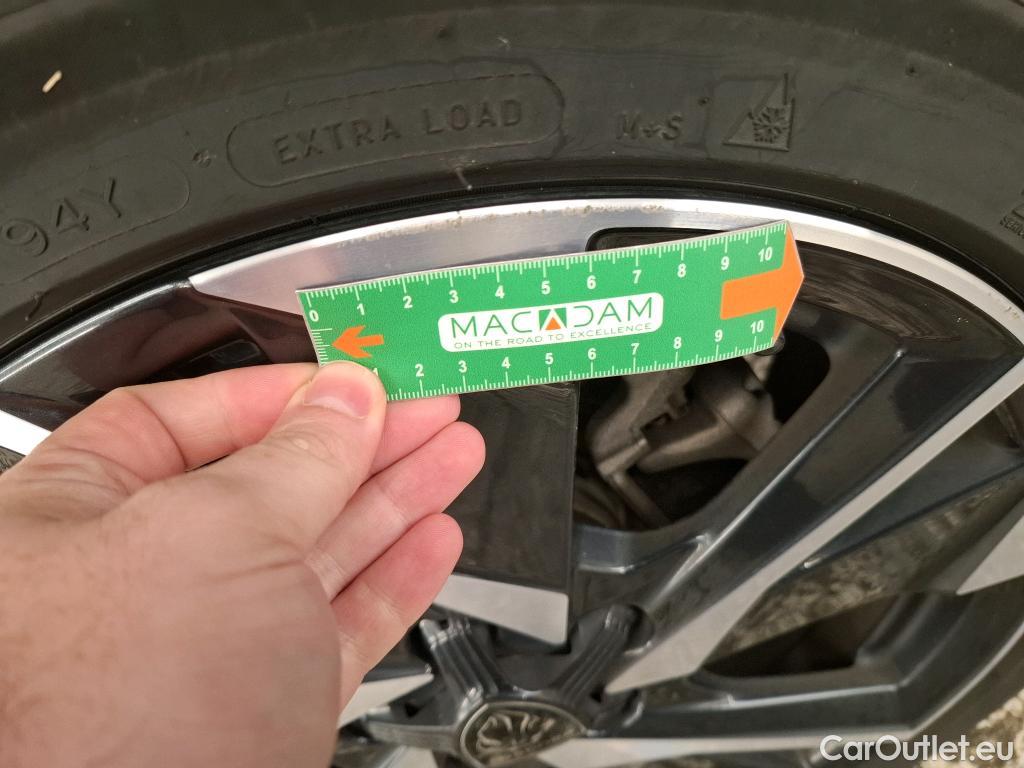  Peugeot  308  Allure Pack 1.2 PureTech 130CV BVA8 E6d #36