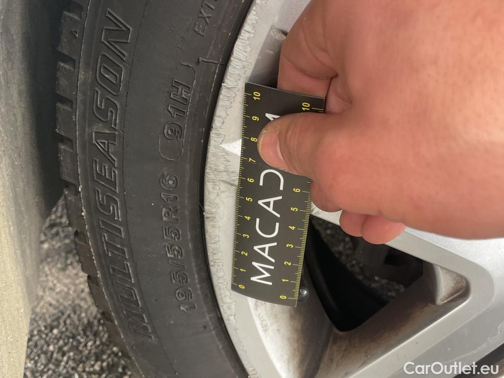  Renault  Clio  V Business 1.5 dCi 85CV BVM6 E6dT #32