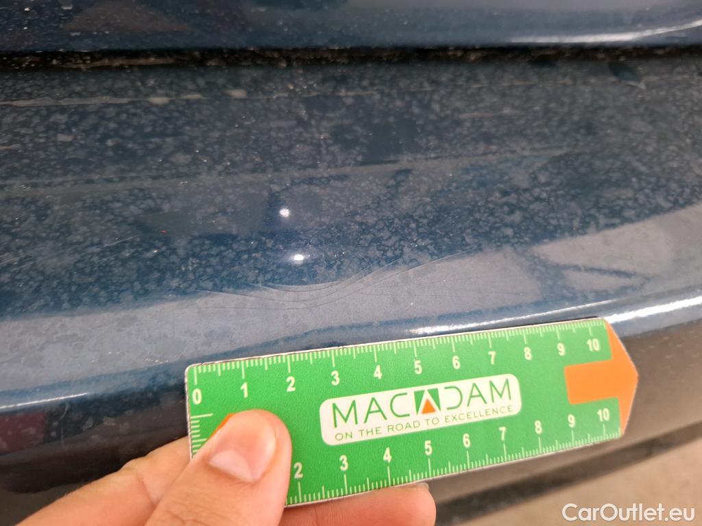  Peugeot  508 PEUGEOT  SW / 2018 / 5P / Break HYBRID 225 E-EAT8 GT #2