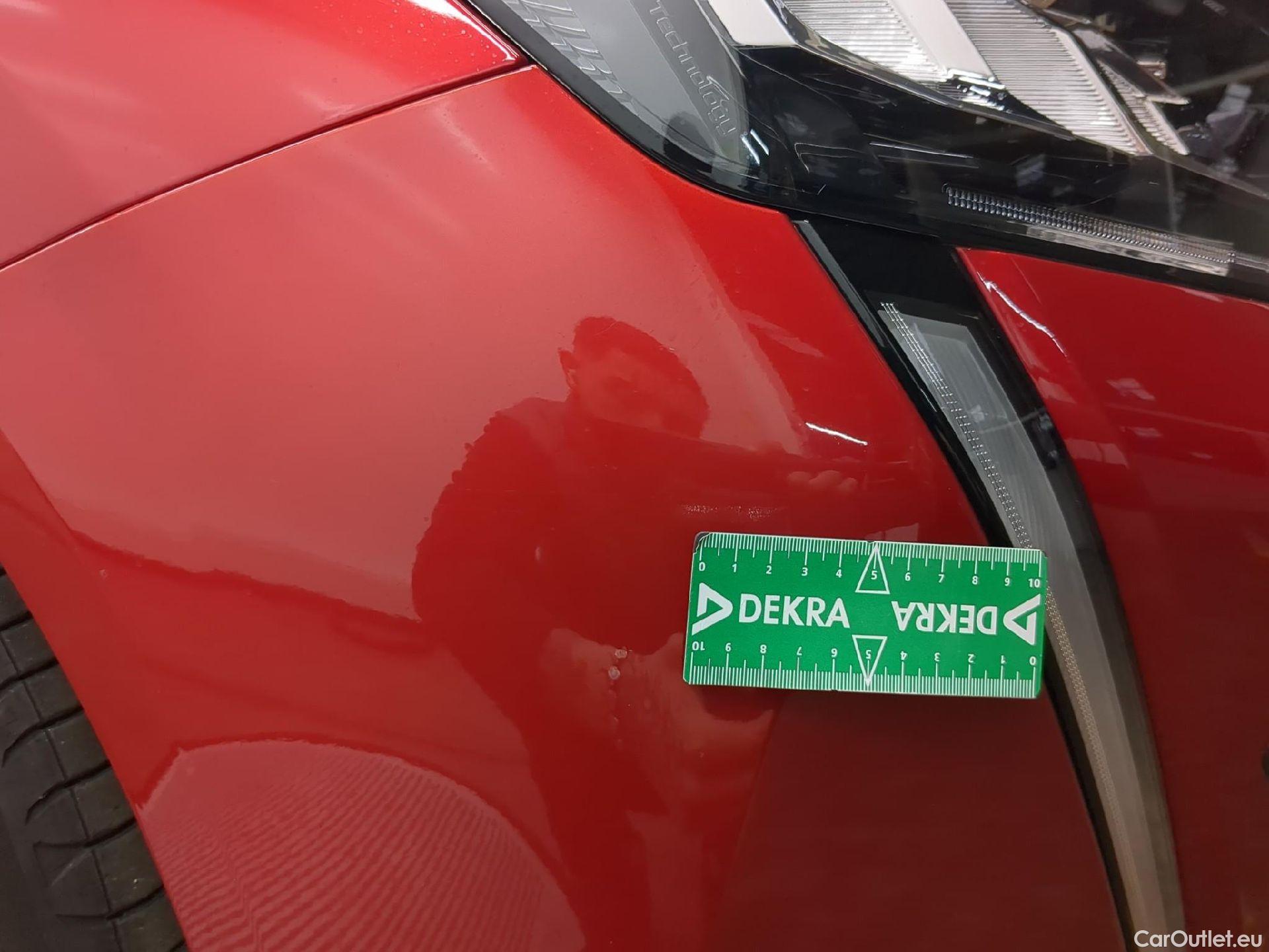  Peugeot  208  Allure 1.2 PureTech 130CV BVA8 E6d #16