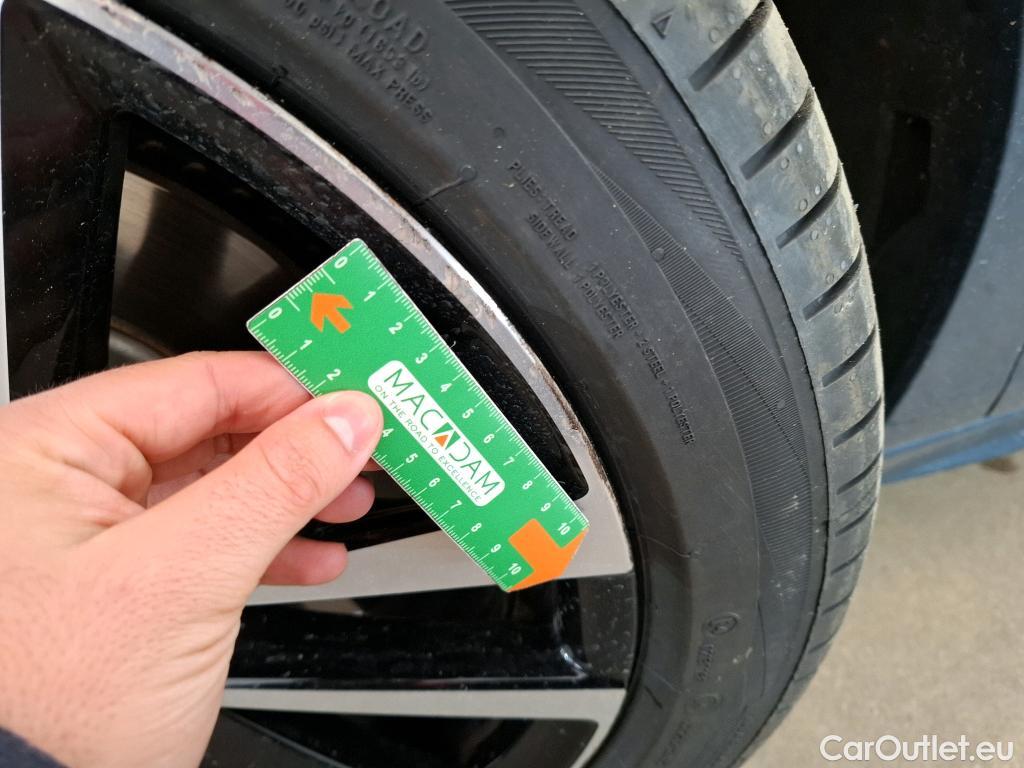  Peugeot  508 PEUGEOT  SW / 2018 / 5P / Break HYBRID 225 E-EAT8 GT #11