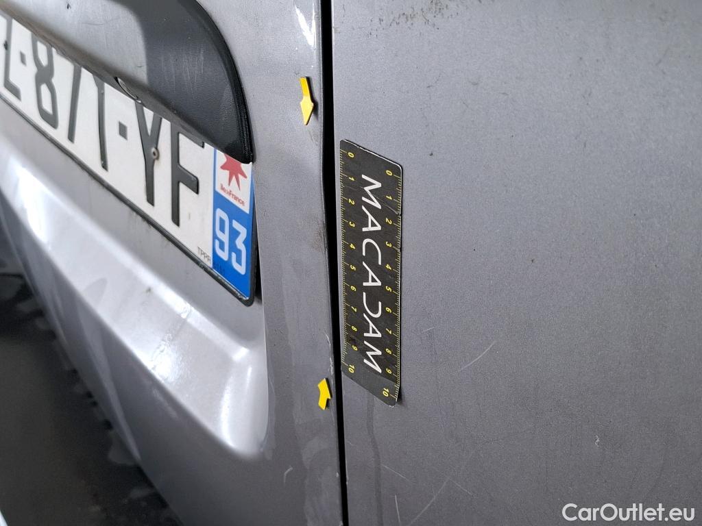  Peugeot  Expert  Fourgon Asphalt L3 2.0 HDi 120CV BVA8 E6d #25