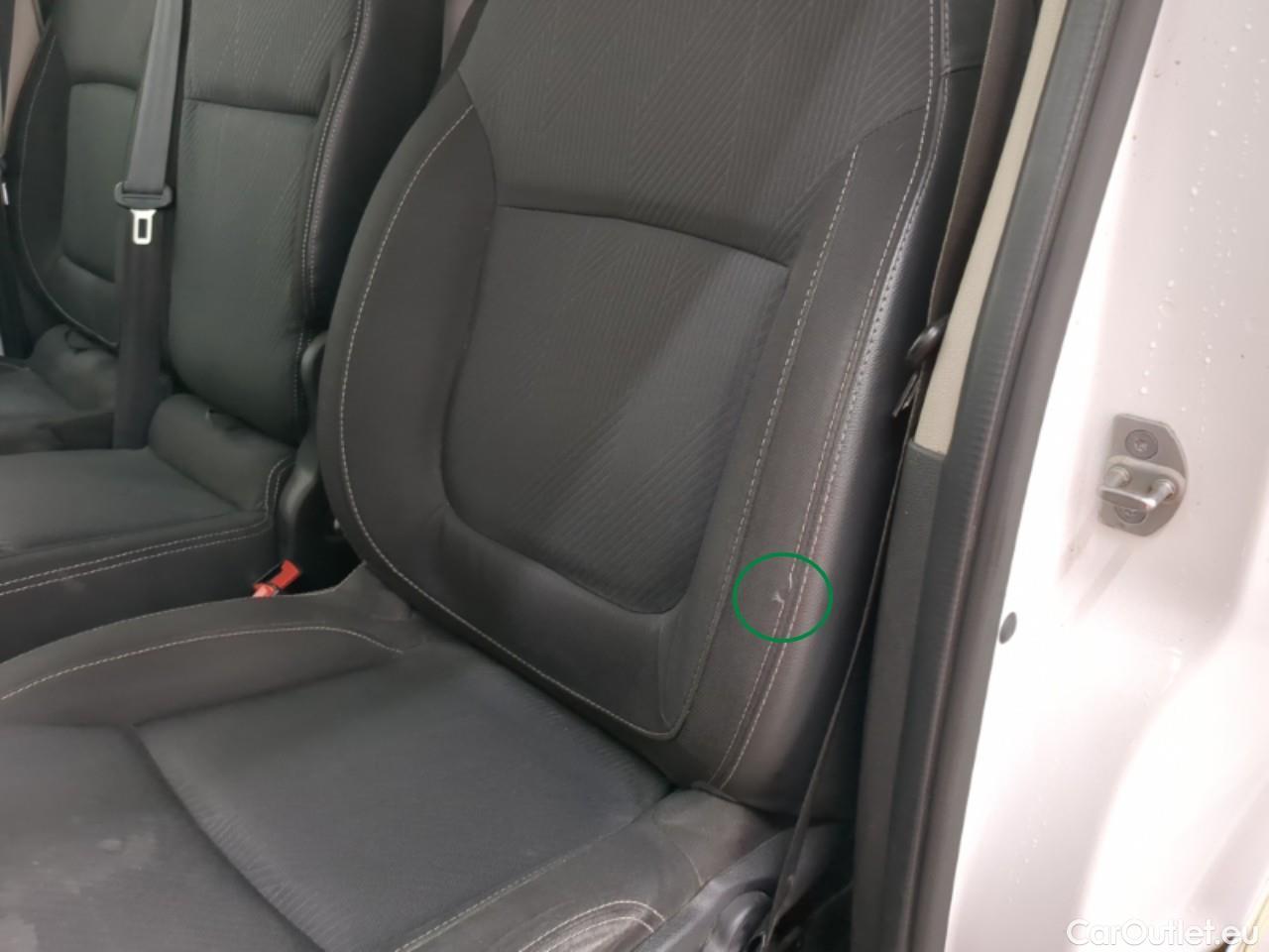  Renault  Trafic RENAULT  / 2019 / 4P / Fourgon tole FG GCF L1H1 1200 Energy dCi 145 BVA #6