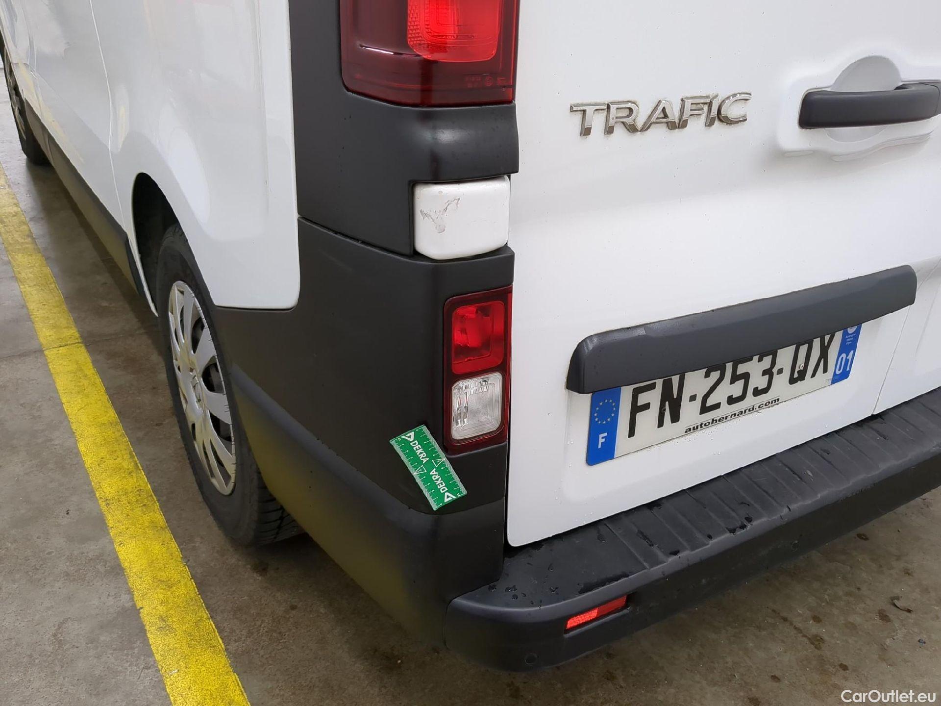  Renault  Trafic RENAULT  / 2019 / 4P / Fourgon tole FG GCF L1H1 1200 Energy dCi 145 BVA #21