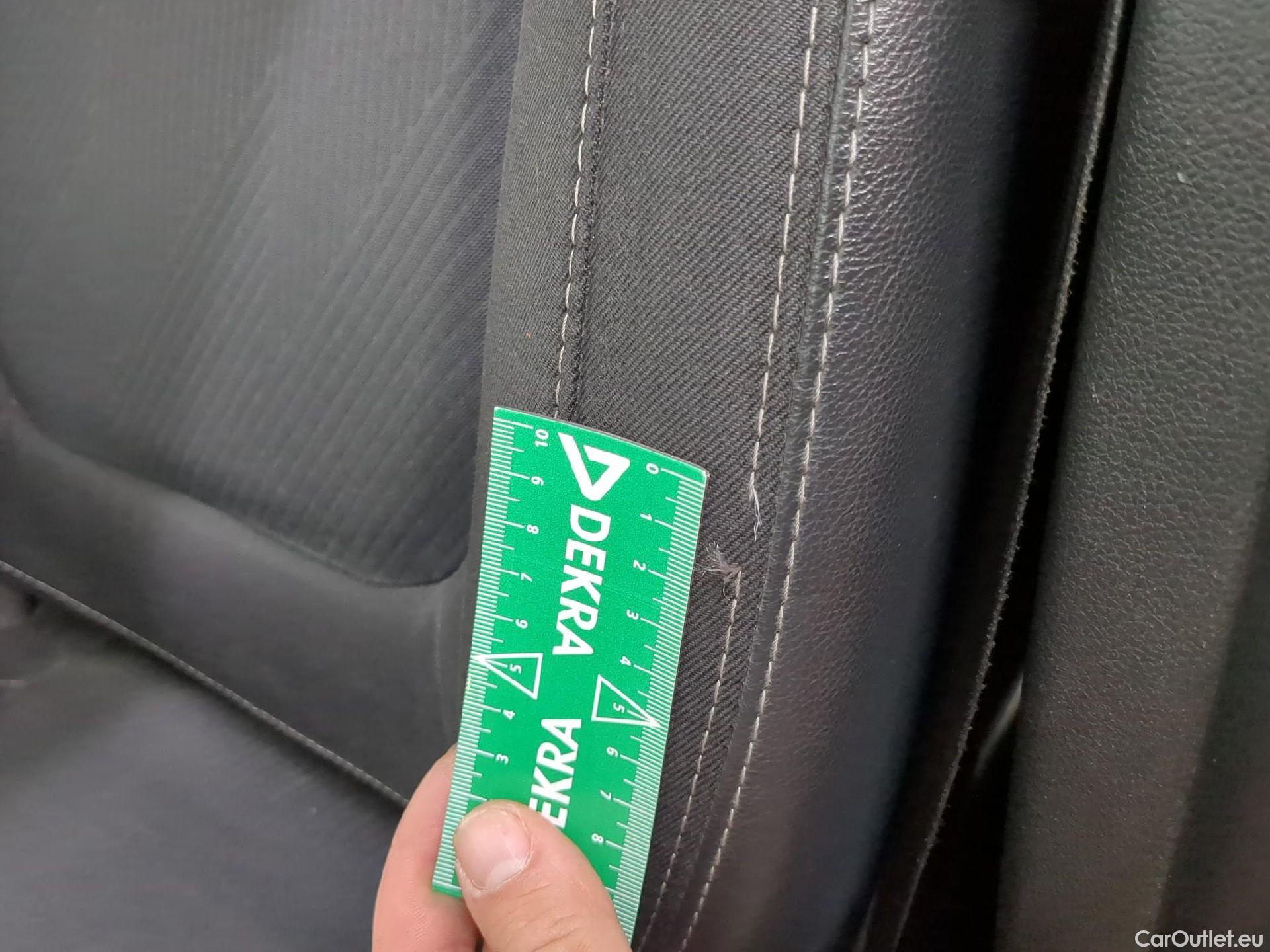  Renault  Trafic RENAULT  / 2019 / 4P / Fourgon tole FG GCF L1H1 1200 Energy dCi 145 BVA #7