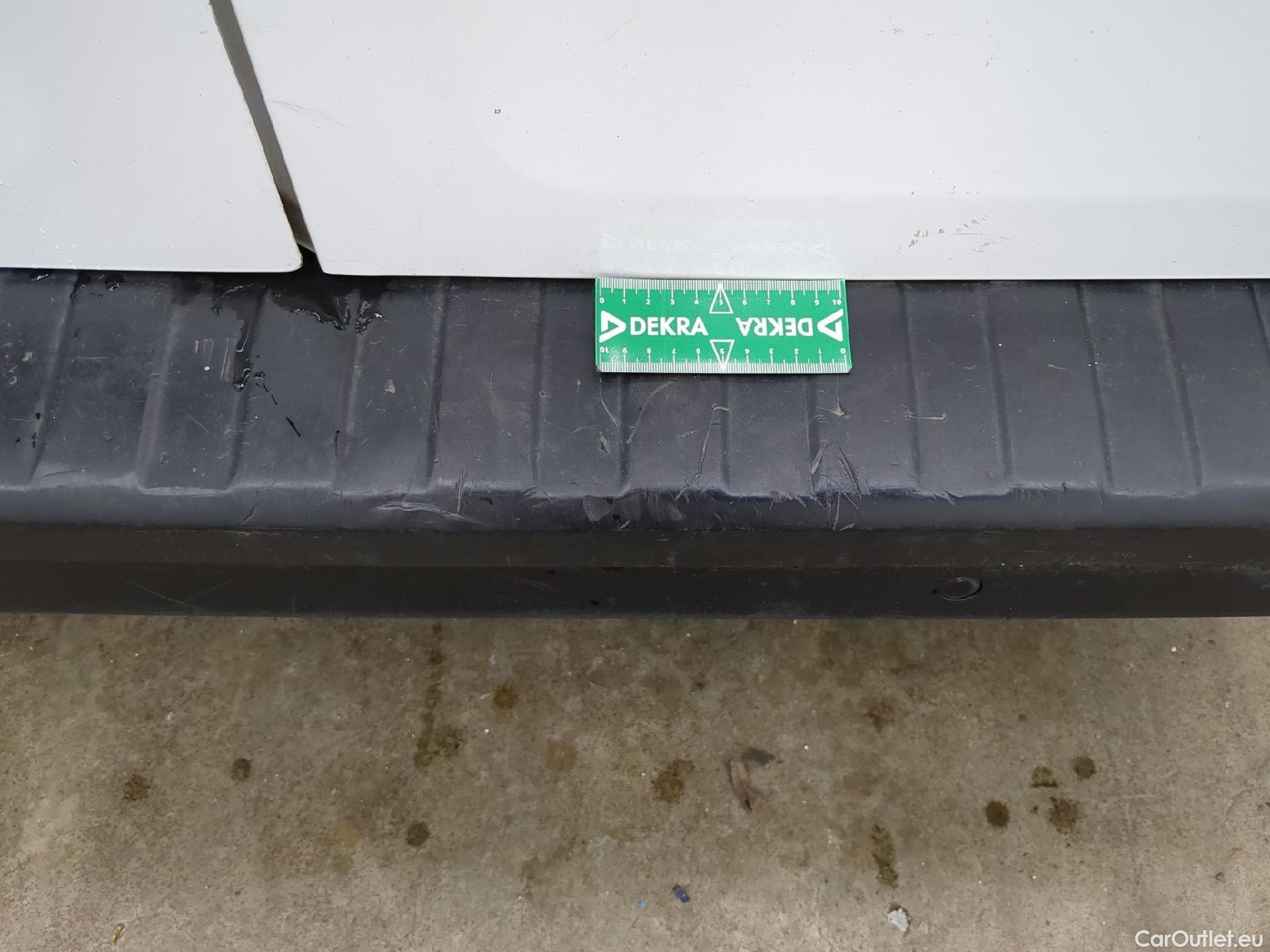  Renault  Trafic RENAULT  / 2019 / 4P / Fourgon tole FG GCF L1H1 1200 Energy dCi 145 BVA #14