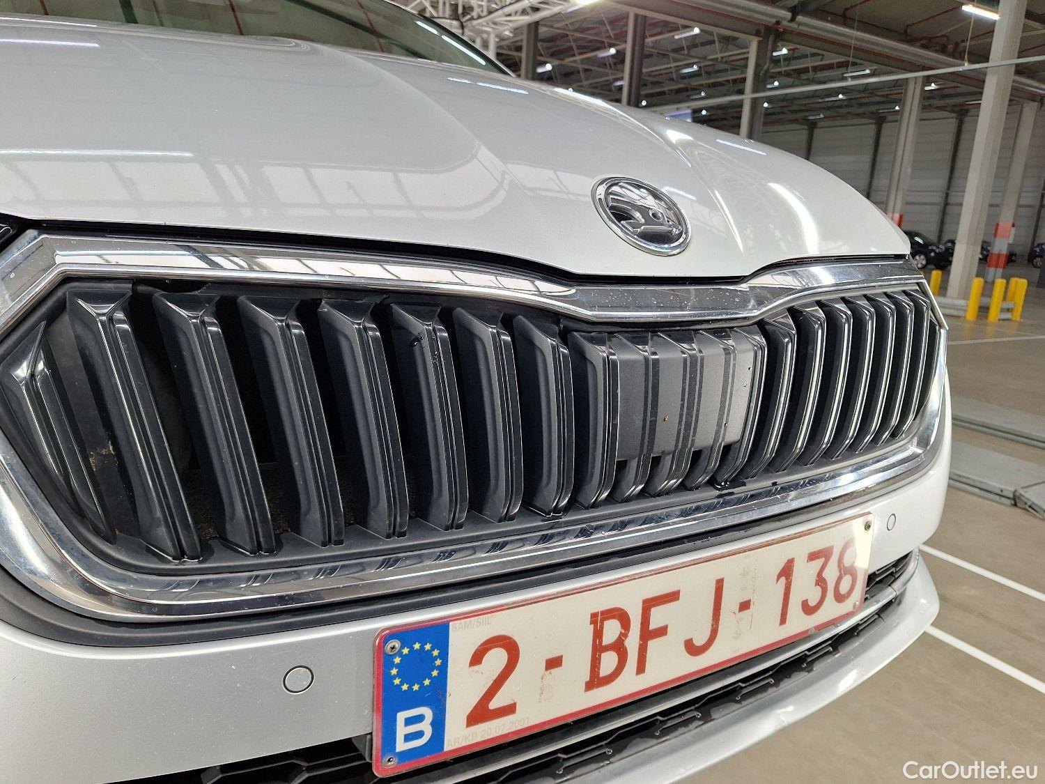  Skoda  Octavia Skoda,  Combi '20, Skoda  Combi 2.0 CRTDI 110kW DSG7 Style 5d #23