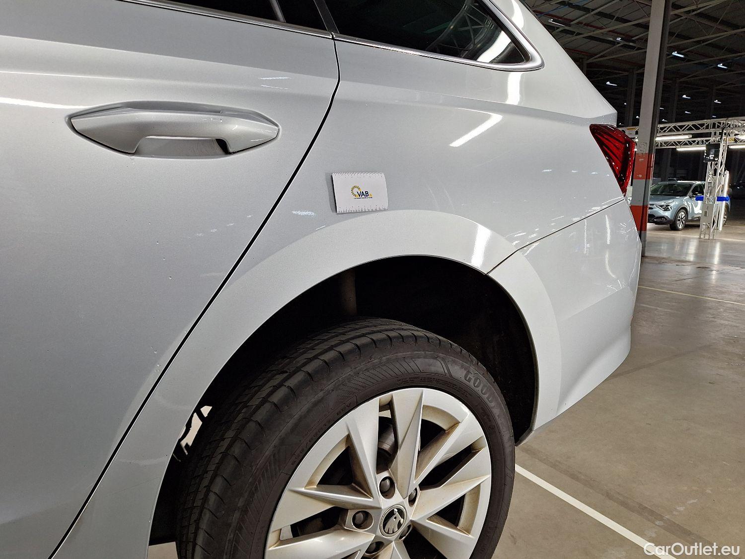  Skoda  Octavia Skoda,  Combi '20, Skoda  Combi 2.0 CRTDI 110kW DSG7 Style 5d #31