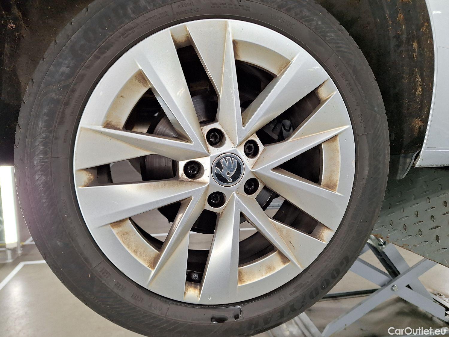  Skoda  Octavia Skoda,  Combi '20, Skoda  Combi 2.0 CRTDI 110kW DSG7 Style 5d #4