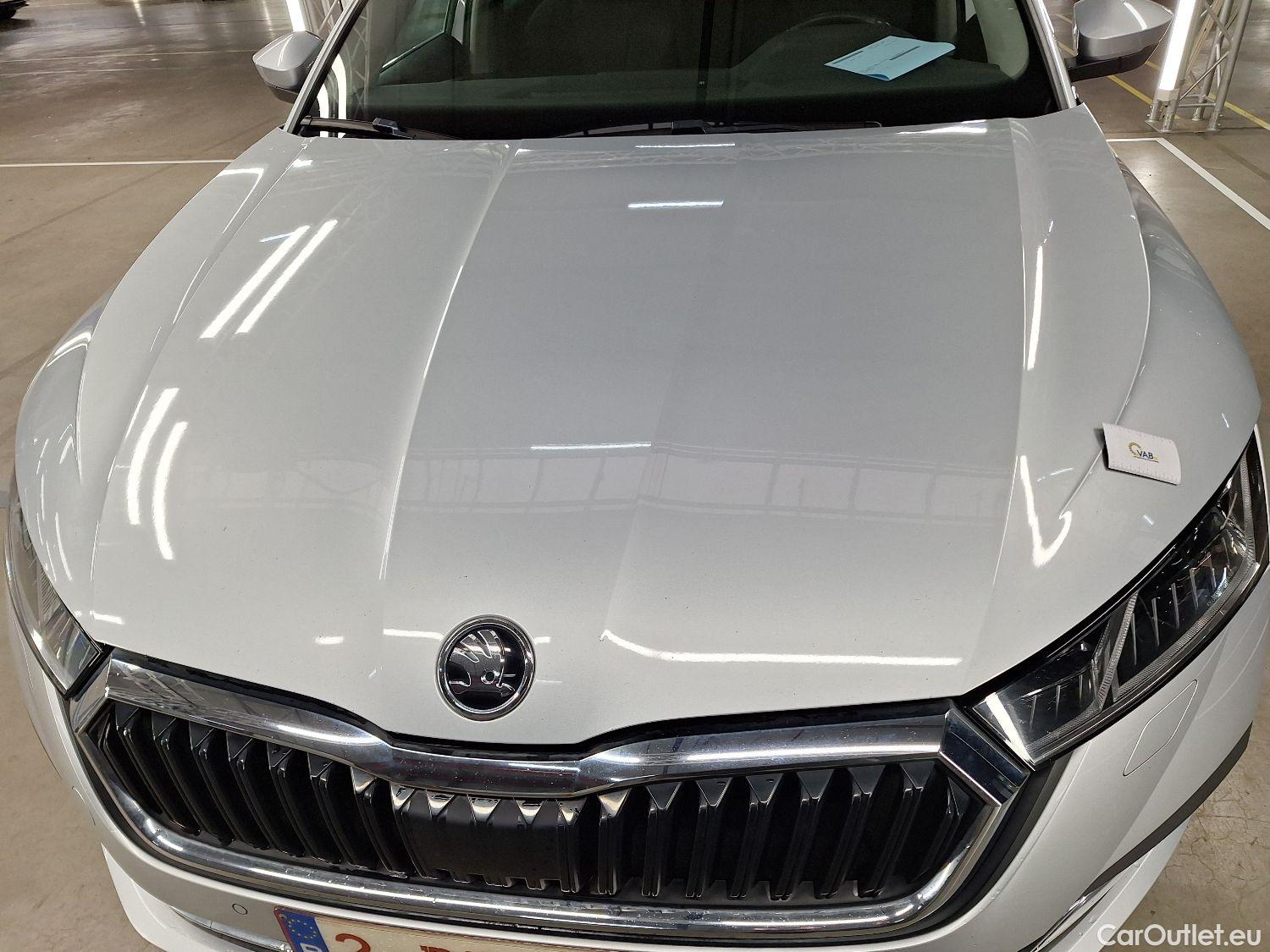  Skoda  Octavia Skoda,  Combi '20, Skoda  Combi 2.0 CRTDI 110kW DSG7 Style 5d #64