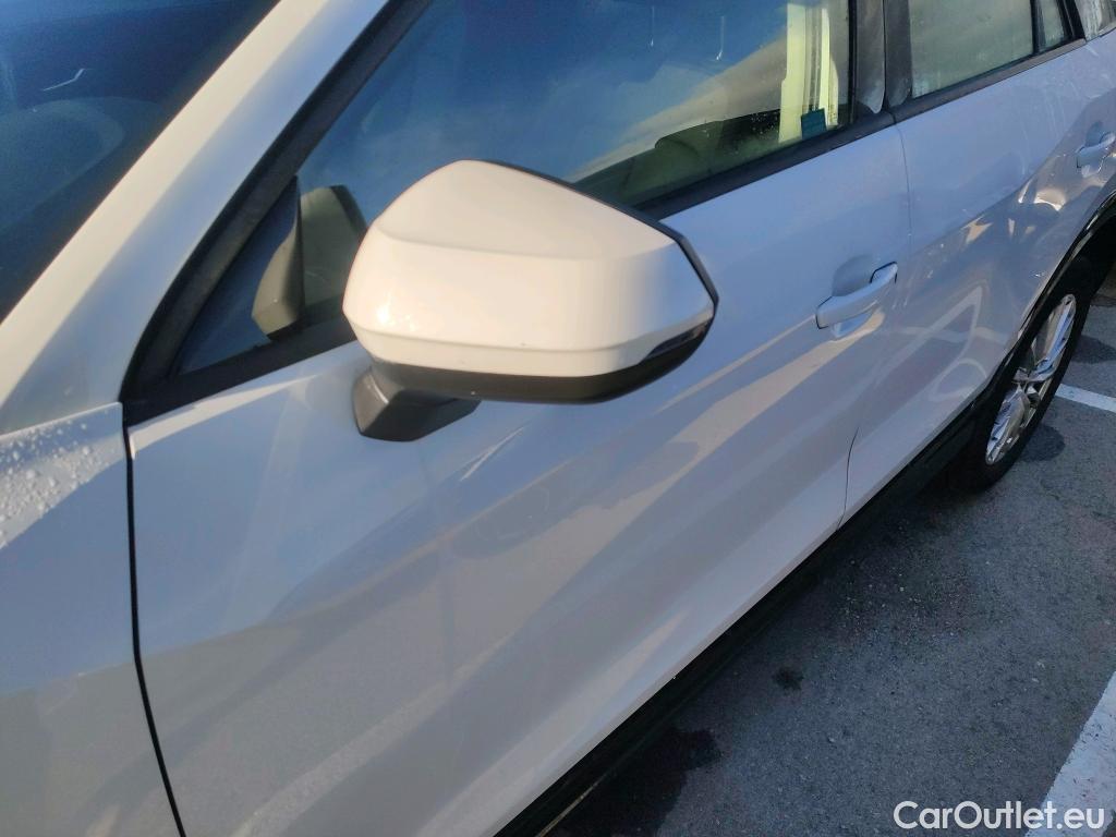  Audi  Q2 AUDI  / 2016 / 5P / todoterreno Design 30 TFSI 85kW (116CV) #21