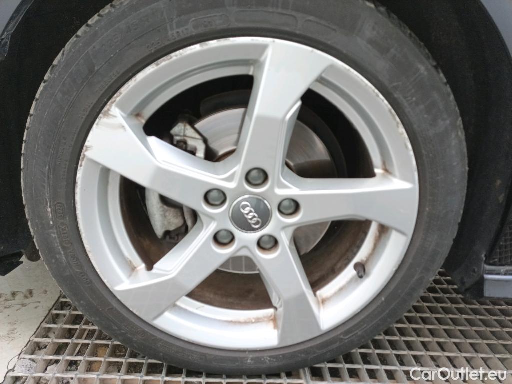  Audi  A3 AUDI  5p 3G berlina con portón sport edition 2.0 TDI S tronic Sportback #14