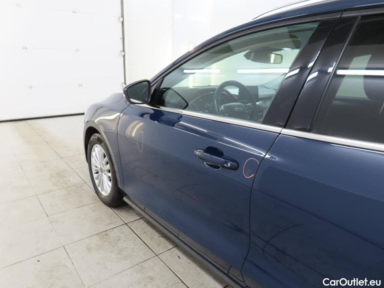  Ford  Focus 1.0 EcoB. Tit. Bns #3