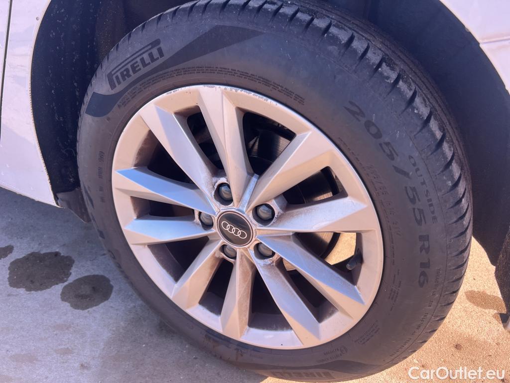  Audi  A3 AUDI  / 2020 / 4P / sedán Sedan 30 TFSI 81kW (110CV) S tronic #13