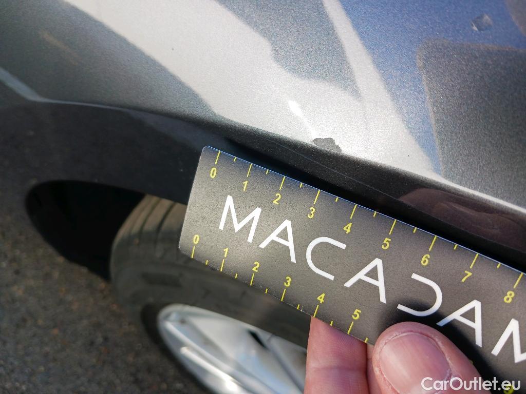  Bmw  Serie 1 BMW  / 2019 / 5P / berlina con portón 118i #14