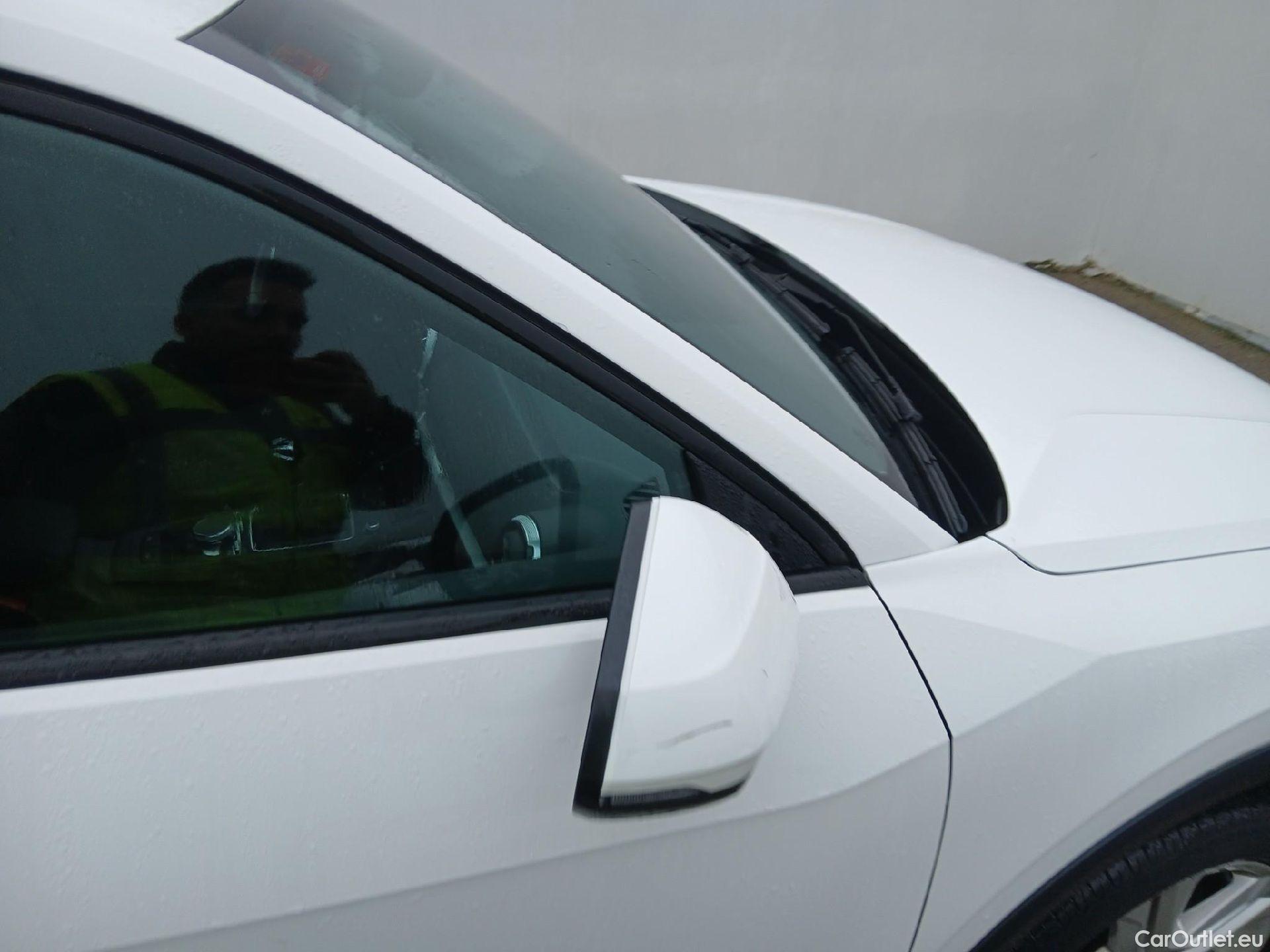  Audi  Q2 AUDI  / 2020 / 5P / todoterreno Advanced 30 TFSI 81kW (110CV) #16