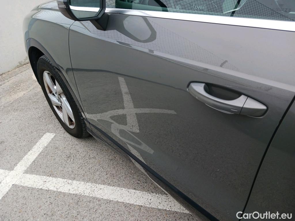  Audi  Q3 AUDI  / 2018 / 5P / todoterreno Advanced 35 TDI 110kW (150CV) S tronic #36