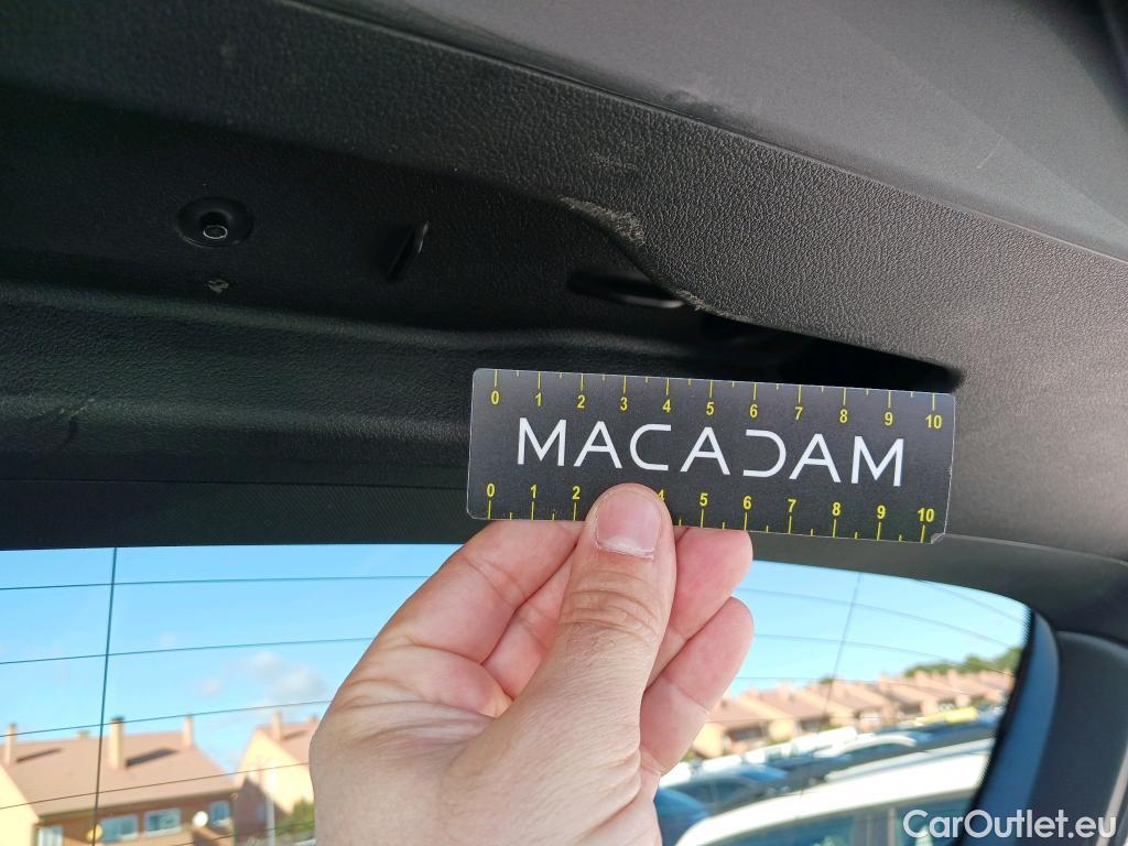  Bmw  Serie 1 BMW  / 2019 / 5P / berlina con portón 118i #5