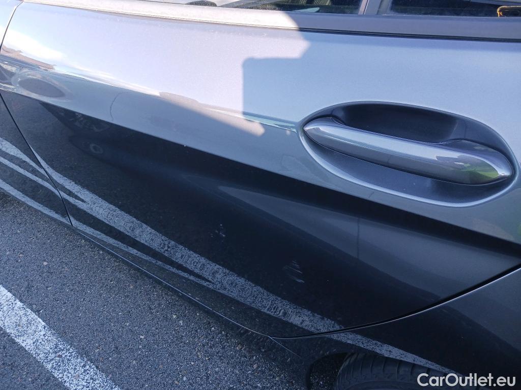  Bmw  Serie 1 BMW  / 2019 / 5P / berlina con portón 118i #1