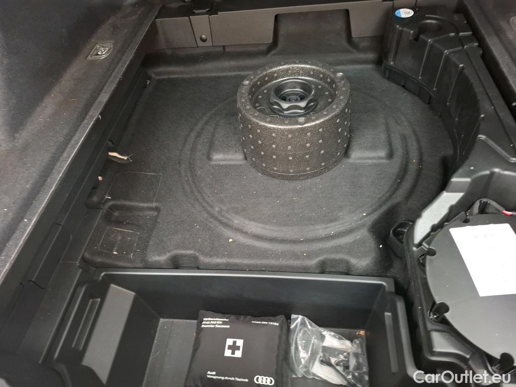  Audi  Q8 AUDI  Sportback e-tron / 2022 / 5P / SUV 55 Quattro Avus #1