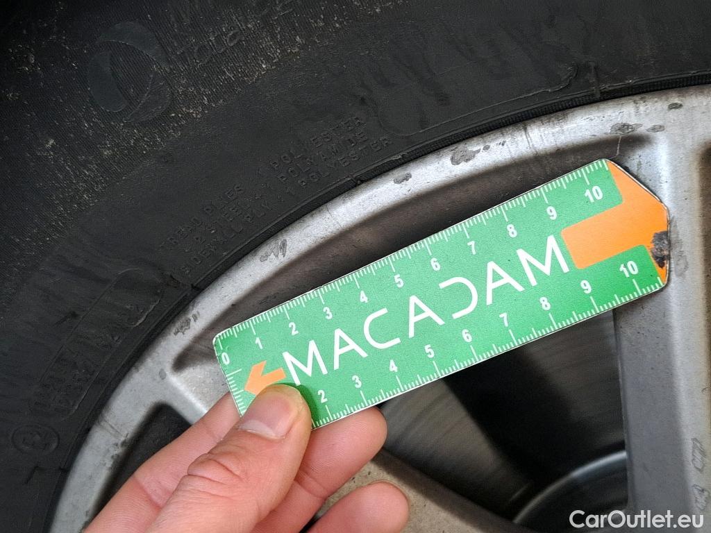  Bmw  Serie 2 BMW  Gran Tourer / 2018 / 5P / monospace 216d Business Design DKG7 #45