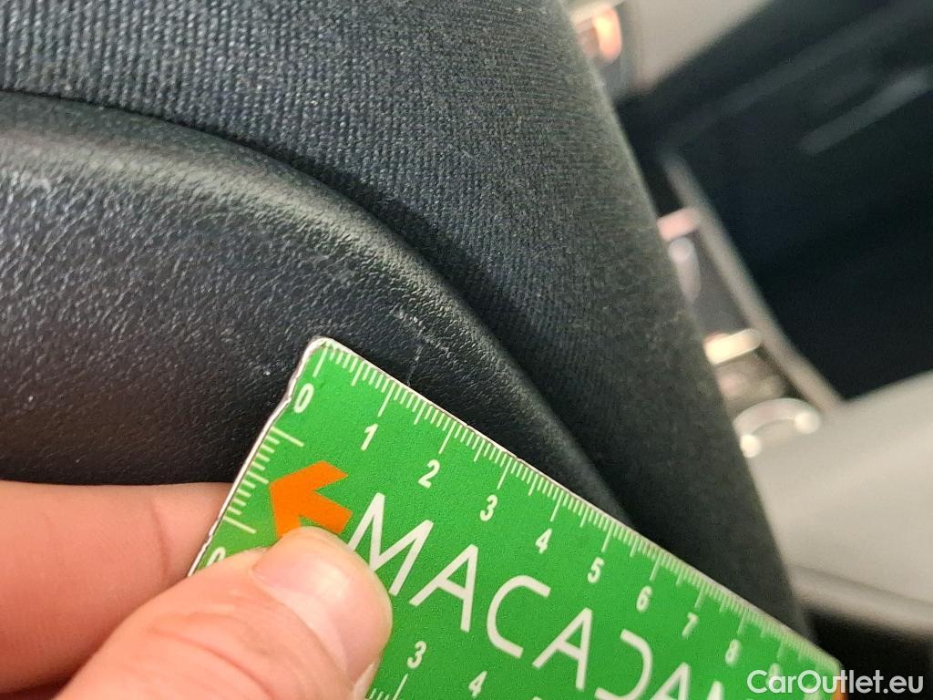  Bmw  Serie 2 BMW  Gran Tourer / 2018 / 5P / monospace 216d Business Design DKG7 #59