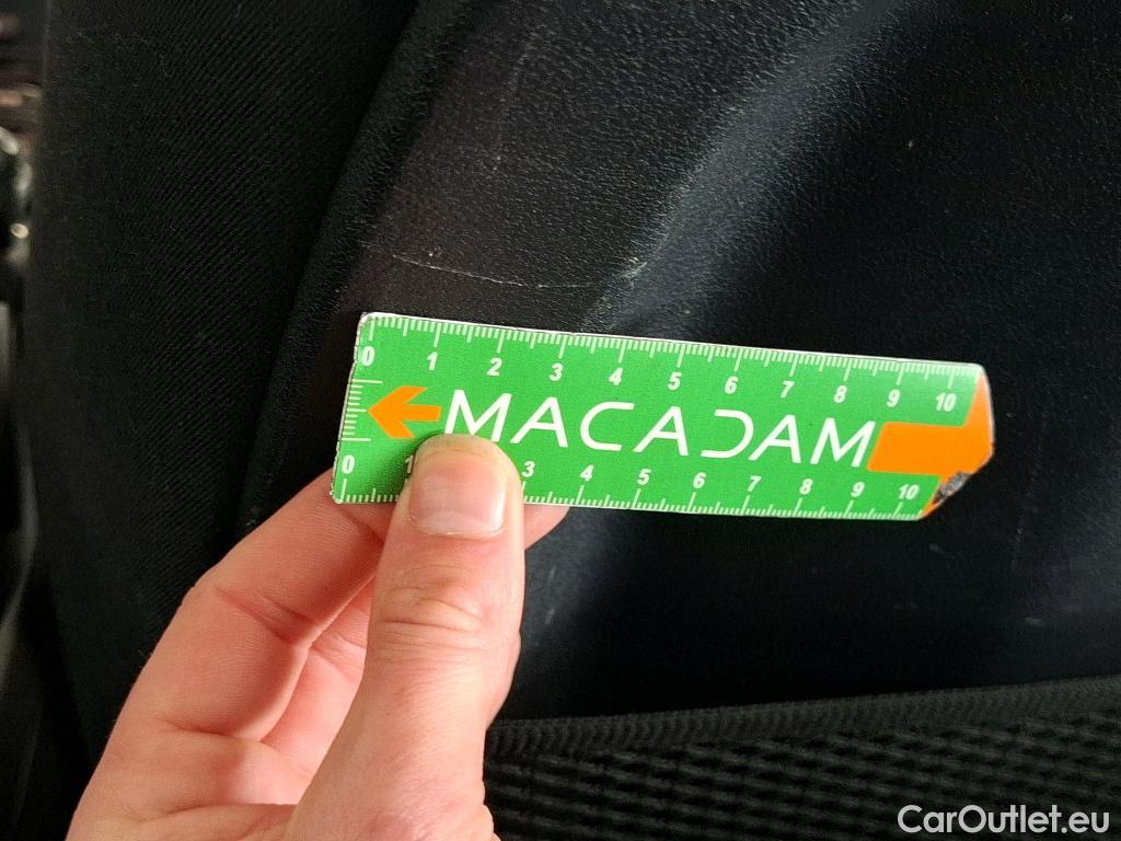  Bmw  Serie 2 BMW  Gran Tourer / 2018 / 5P / monospace 216d Business Design DKG7 #4