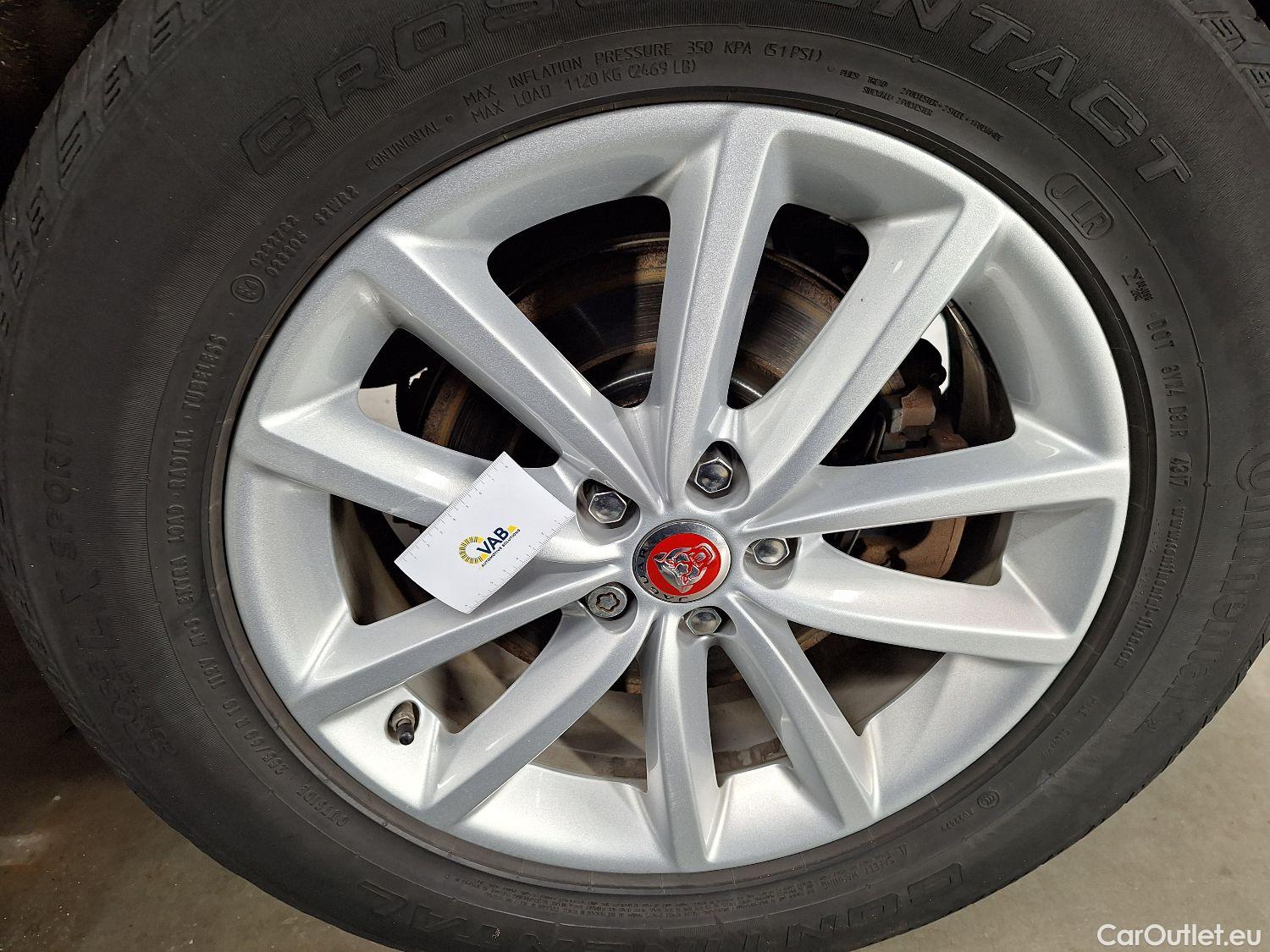  Jaguar  F-PACE Jaguar, , Jaguar  2.0D 132kW 4x4 Aut. Prestige 5d #16