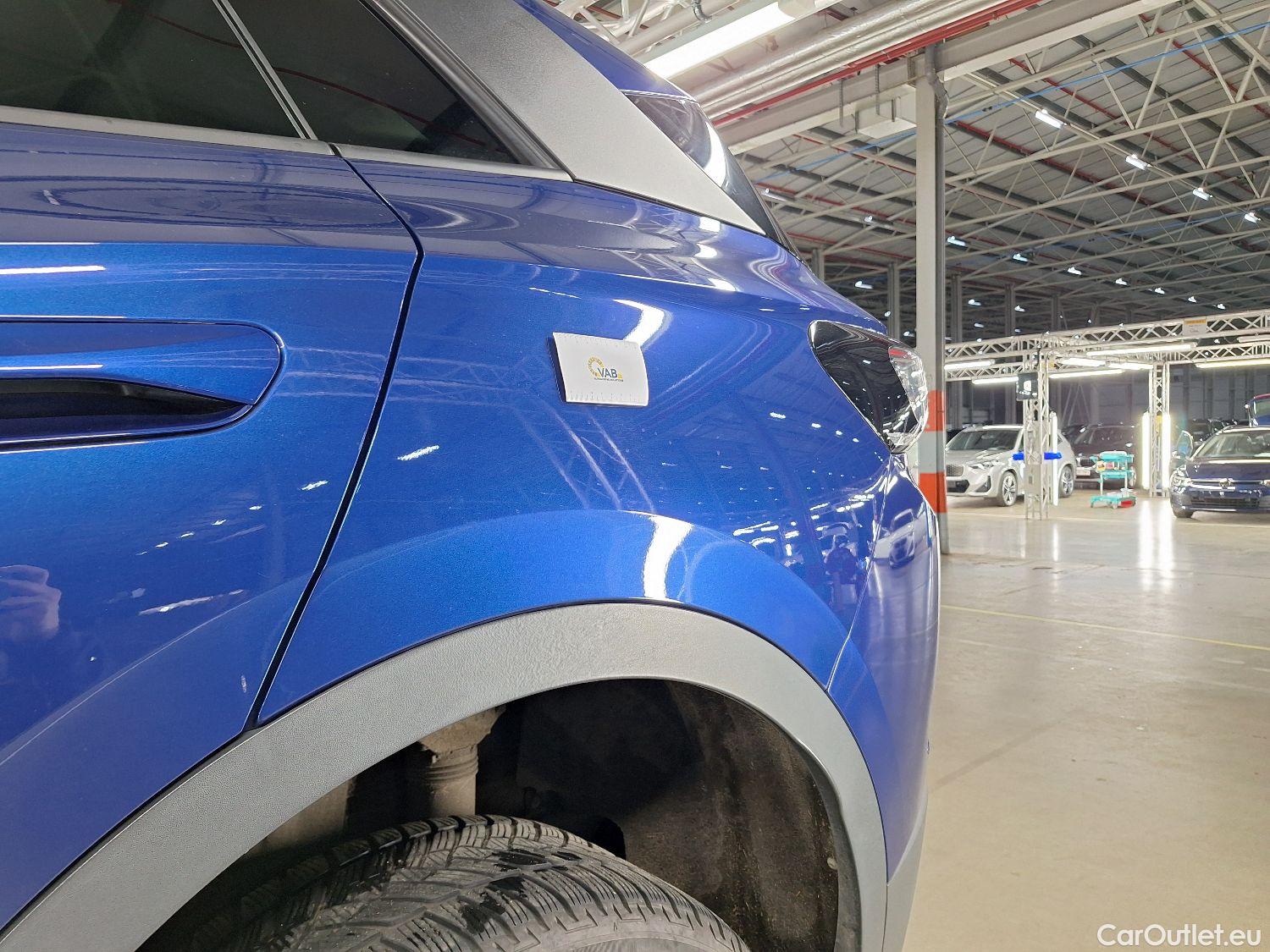  Volkswagen  ID.4 VW,  '20 BEV, Volkswagen  77 kWh - Business 5d #11