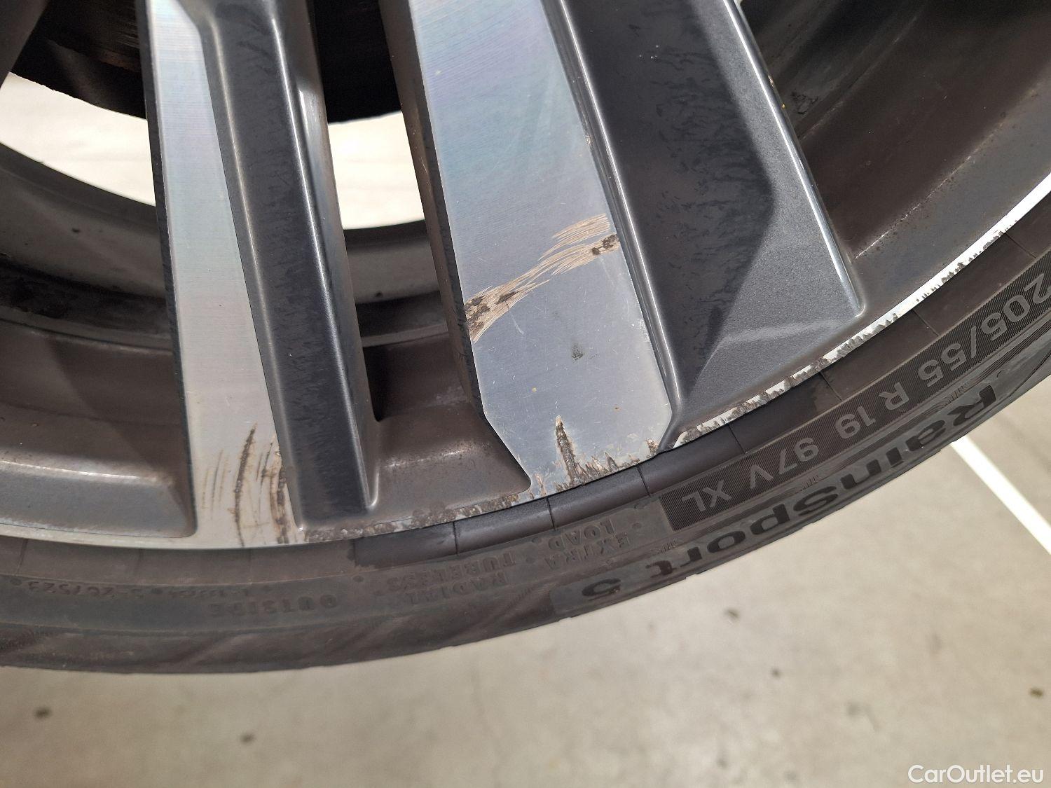  Peugeot  5008 Peugeot,  '16, Peugeot  1.5 BlueHDi 96kW S&S EAT8 GT Line 5d 7pl #13