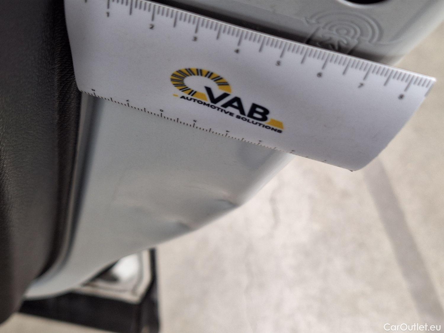  Peugeot  5008 Peugeot,  '16, Peugeot  1.5 BlueHDi 96kW S&S EAT8 GT Line 5d 7pl #25