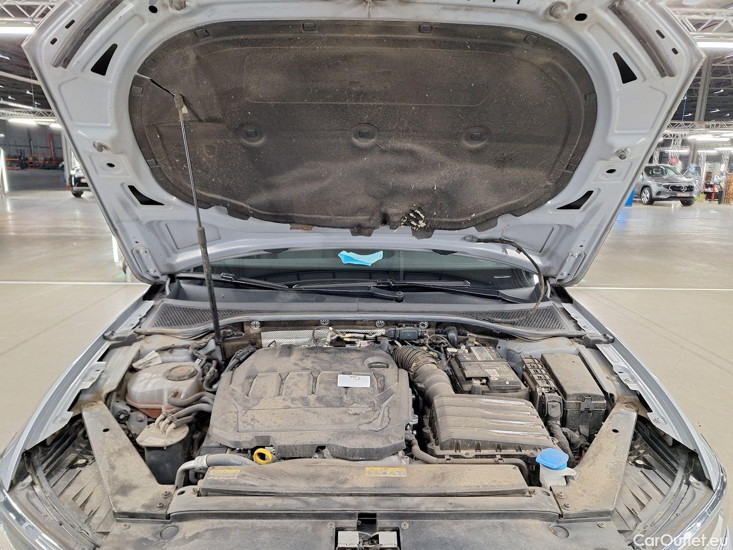  Volkswagen  Passat VW,  Variant FL'19, Volkswagen  Variant 2.0 TDI 90kW DSG Style B #42